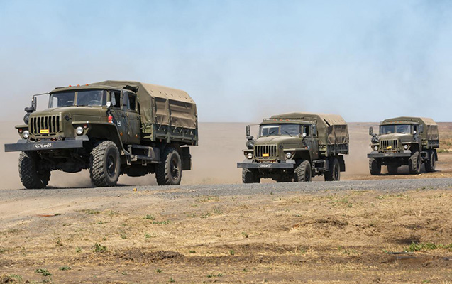 Rusiya hərbçiləri ailələri ilə birgə Svatovonu tərk edirlər