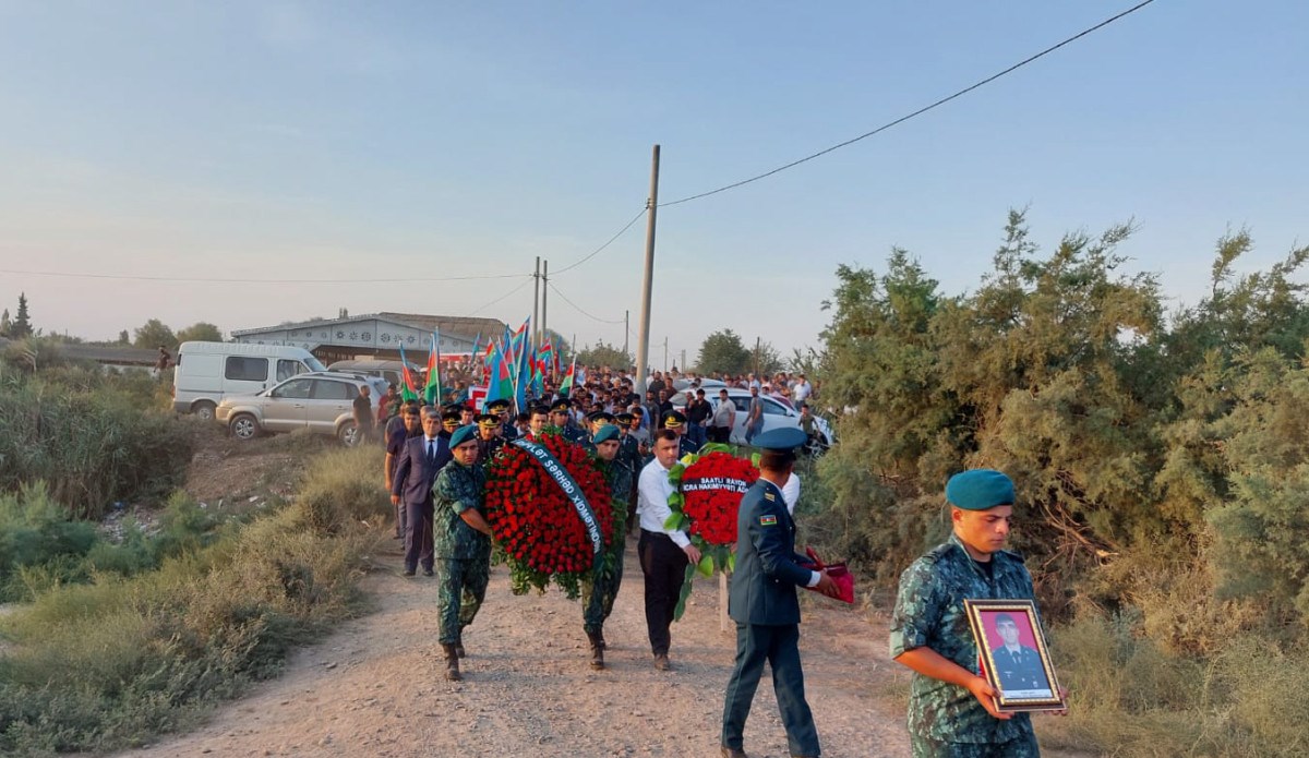 Şəhid olan hərbi qulluqçumuz Saatlıda dəfn edilib