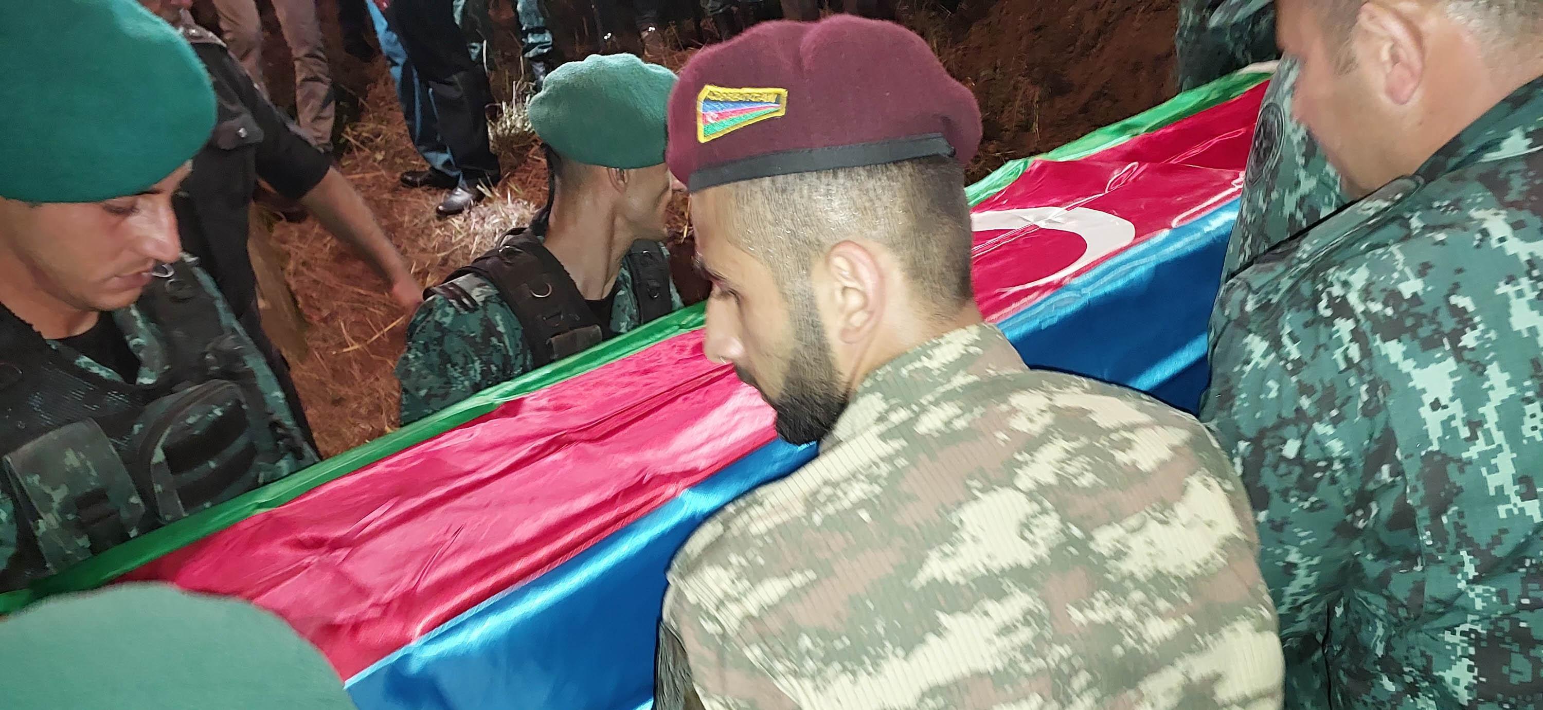 Lerikdə şəhidin dəfn mərasimi keçirilib