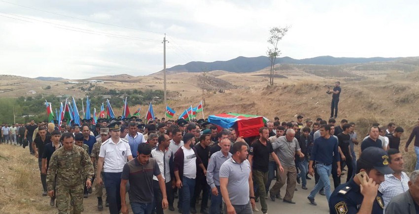 Şəhid Yunis Kazımov Qazaxda torpağa tapşırılıb