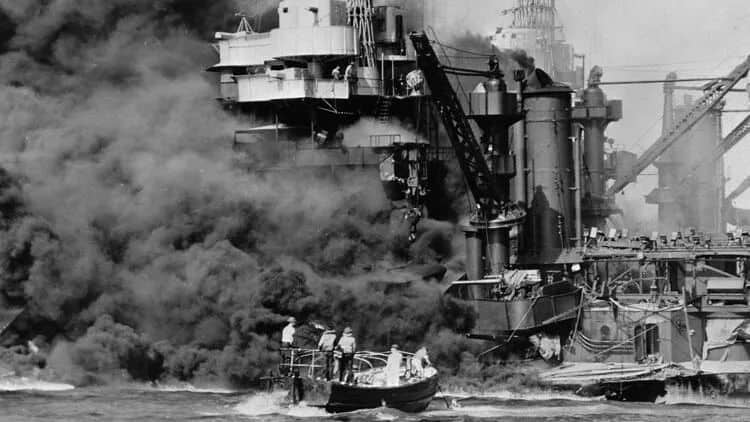 Pearl Harborda vəfat edən amerikalı dənizçi 80 il sonra dəfn edildi