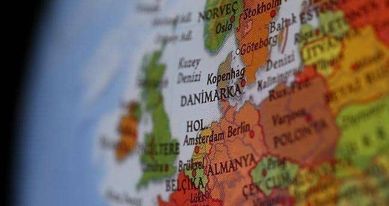 Hollandiyada tələbə krediti borcu 25,7 milyard avroya çatıb