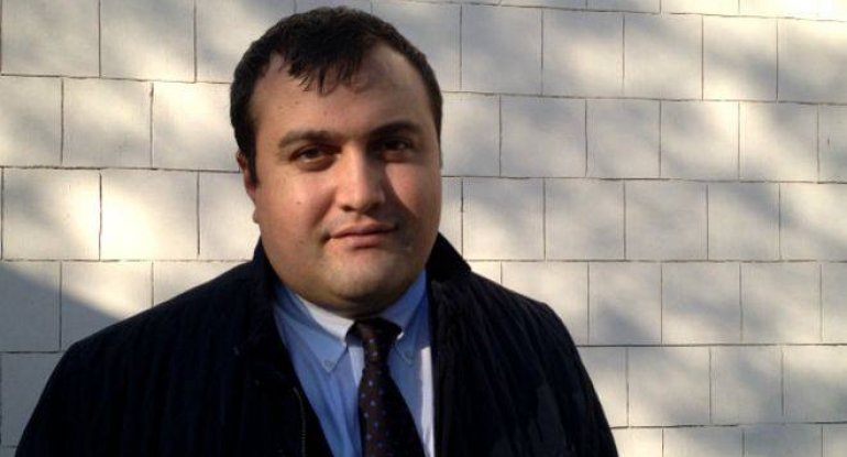 Vəkil Elçin Sadıqov ev dustaqlığına buraxılıb