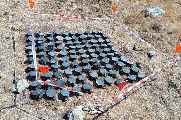 МО: В Лачыне обезврежены еще 100 мин, установленные во время армянской провокации