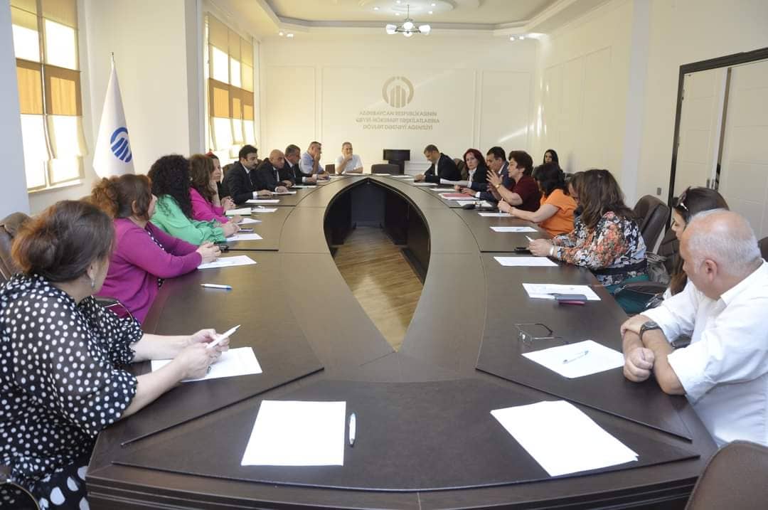 Səfirliklərə qarşı təcavüz və Azərbaycana artan təzyiqlər barədə QHT-lərin müzakirəsi keçirilib