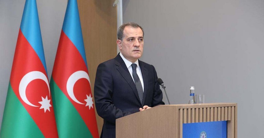 Ceyhun Bayramov Ermənistanın XİN başçısı ilə müzakirə etdiyi məsələləri açıqlayıb