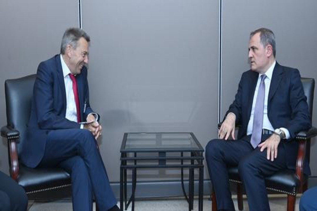 Ceyhun Bayramov Beynəlxalq Qırmızı Xaç Komitəsinin prezidenti ilə görüşüb