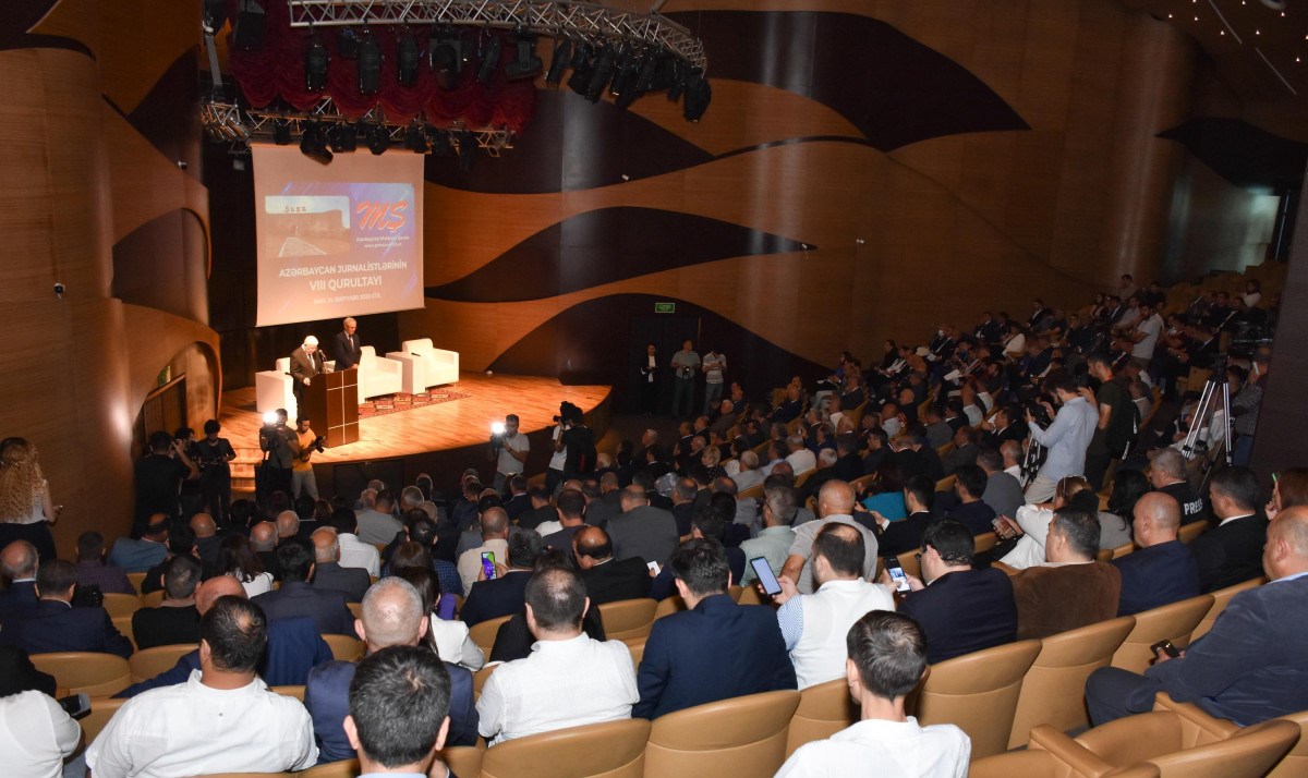 Jurnalistlərin peşə davranışı qaydalarına düzəlişlər edilib  - YENİLƏNİB