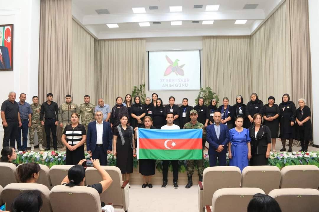 “Zəfərə gedən yol” tamaşası nümayiş olunub