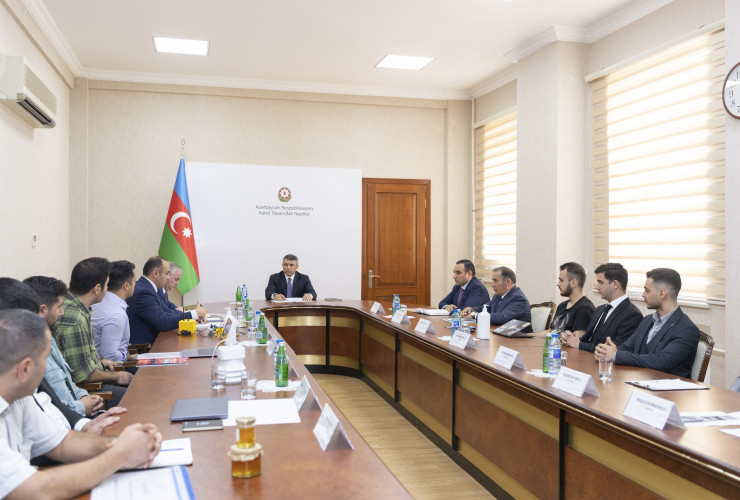 Kənd Təsərrüfatı Nazirliyində aqrar sahə üzrə ixtisaslaşmış startapçılarla görüş keçirilib