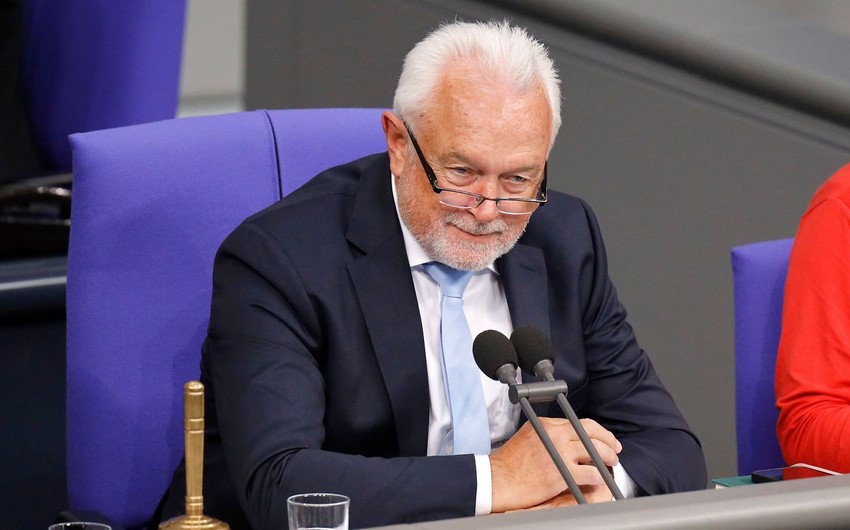 Ərdoğanı təhqir etdiyinə görə Bundestaqın vitse-spikerinə cinayət işi açıla bilər