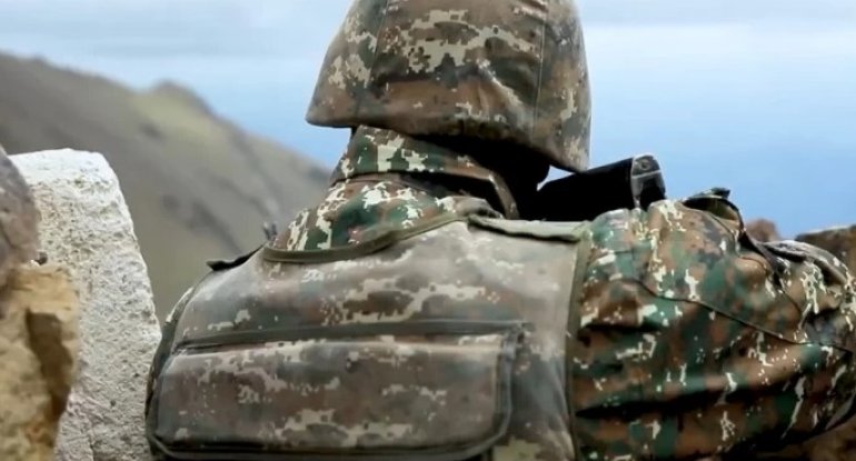 Ermənistanda əsgər komandirini güllələdi