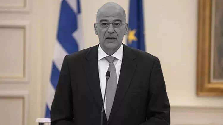 Yunanıstan naziri növbəti dəfə Türkiyəni hədəfə alıb