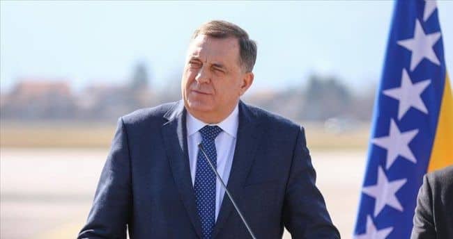 Bosniya serblərinin lideri Dodik ölkədə paralel xarici işlər nazirliyinin yaradılmasını istəyir