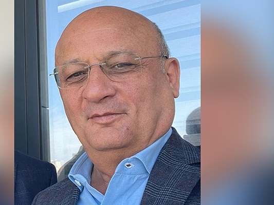 Hamamda məşhur prokurorla tanış olan şəxs onu çılpaq fotoları ilə şantaj edib