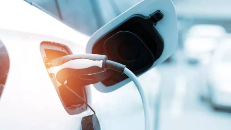 NASA texnologiyası elektrikli avtomobili 5 dəqiqəyə doldurdu