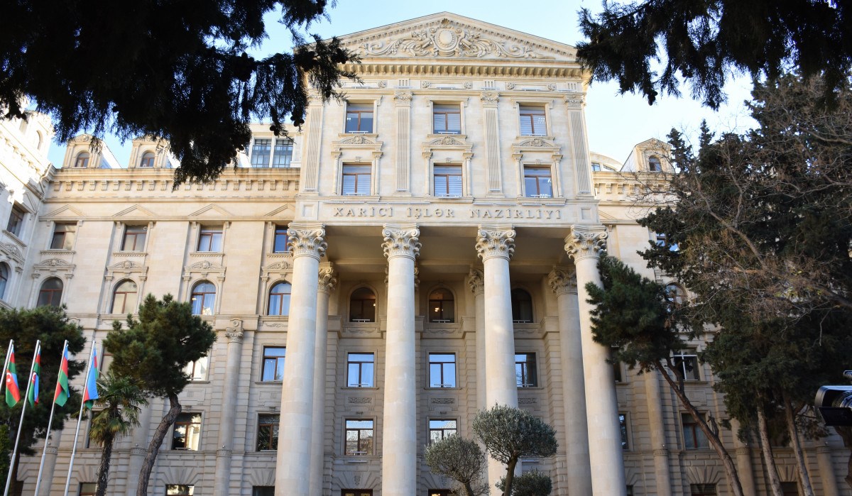 XİN: Ermənistandan fərqli olaraq, Azərbaycanın hərbçilərin itkiləri barədə məlumatları şübhə doğura bilməz