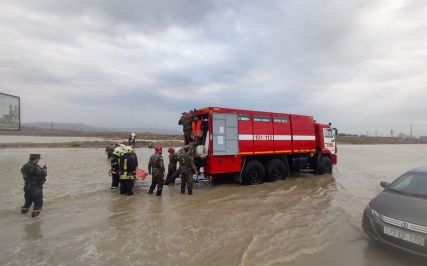 Su kəmərində qəza: Yolda nəqliyyat vasitələrinin hərəkəti tam bərpa edilib
