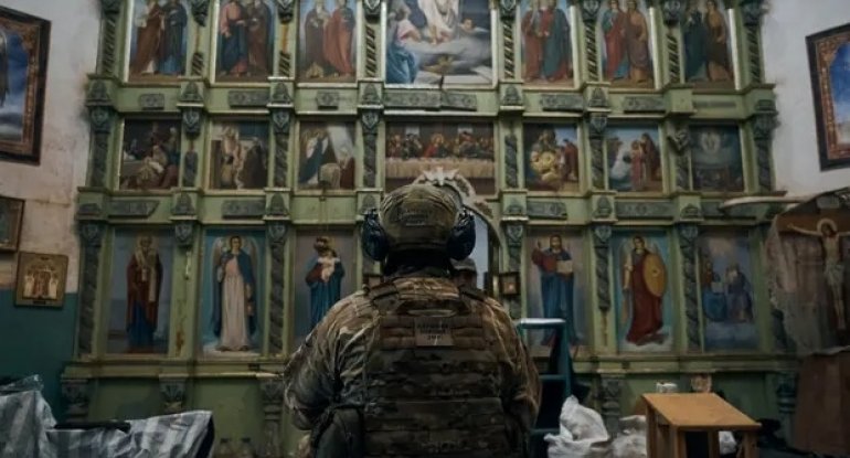 Ukraynalı əsgərin bu sözləri hər kəsin QANINI DONDURDU - Döyüş meydanında atası ilə qarşı-qarşıya qaldı və...