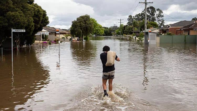 Avstraliyada sel sularının hündürlüyü 12 metri keçə bilər