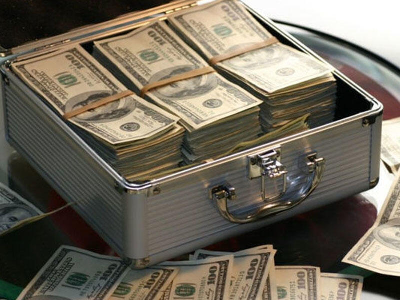 “Taliban” 250 min dolların İrana keçirilməsinin qarşısını aldı