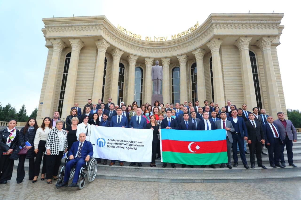 “Müharibə cinayətləri: Mülki şəxslərə hücum” adlı beynəlxalq konfrans keçirilib