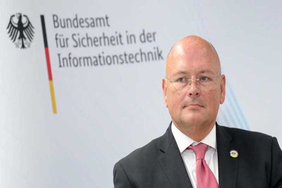 Almaniya hökumətində Rusiya qalmaqalı: İdarə prezidenti işdən çıxarılıb