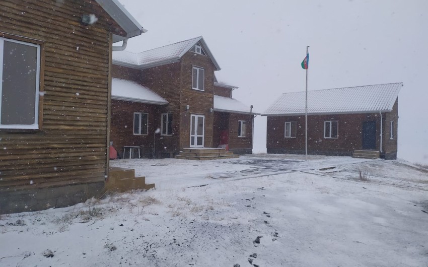 Şahdağa qar yağıb, Əyriçaydan sel keçib - FAKTİKİ HAVA