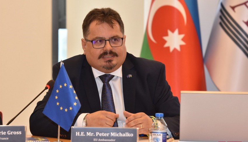 Aİ nümayəndəliyi Azərbaycanı Müstəqillik Günü münasibətilə təbrik edib