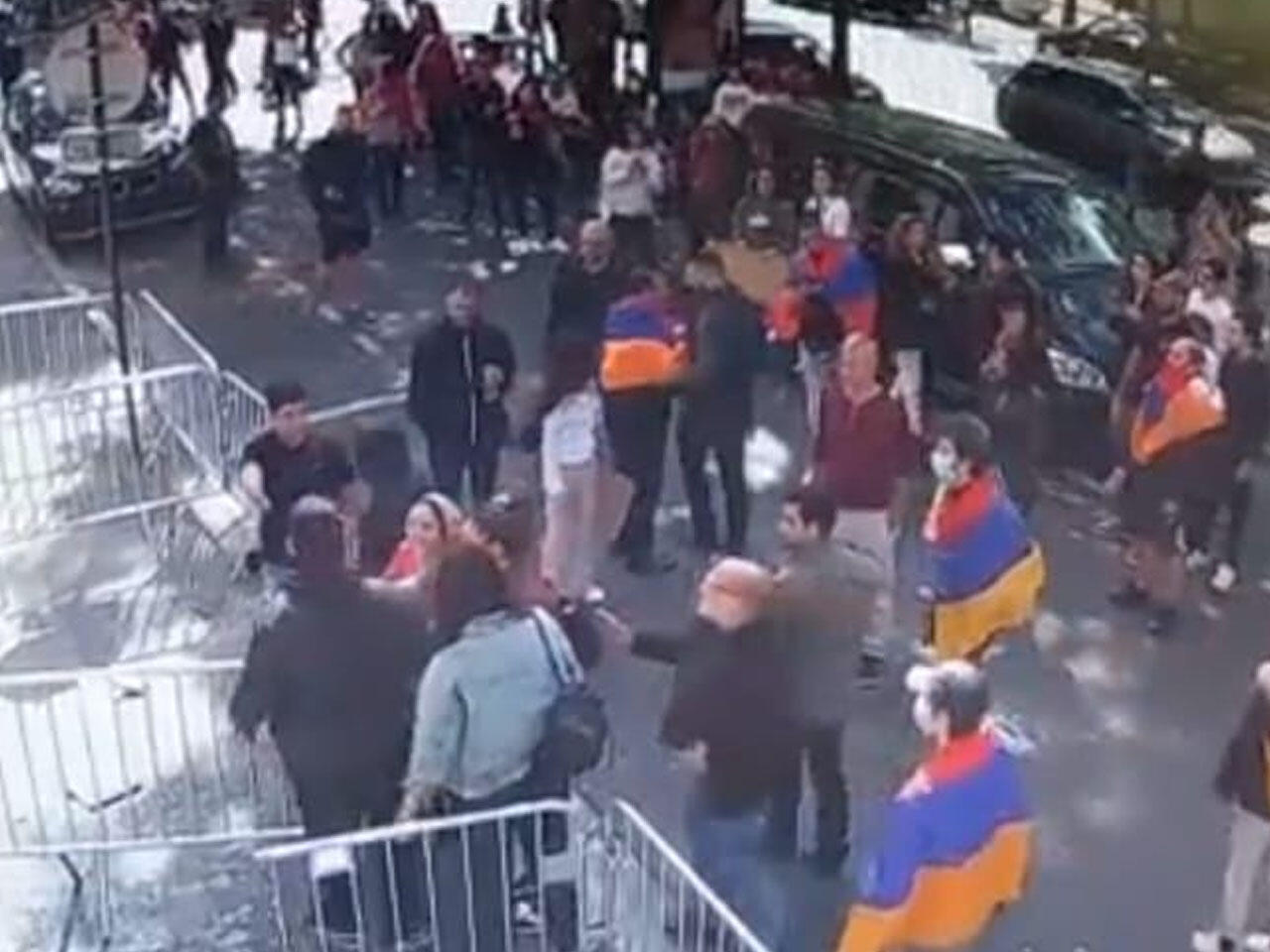 Fransada səfirliyimizə hücum görə saxlanılan var