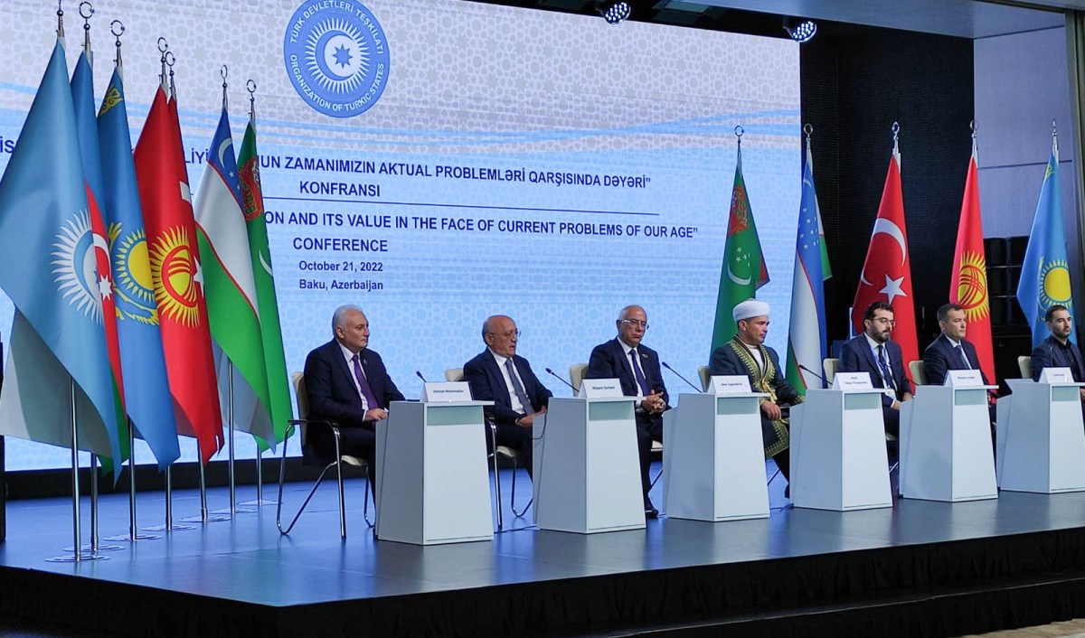 Türk-İslam irsinin zənginliyinə həsr olunan konfrans keçirilib