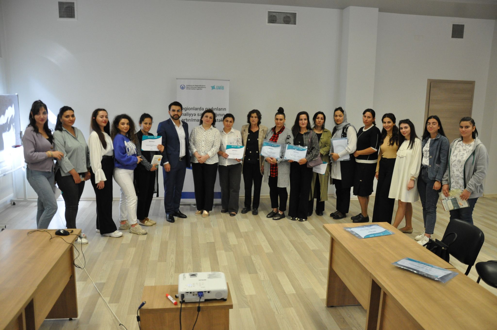 Gənc Mühasiblər İctima Birliyi “Regionlarda qadınların maliyyə savadlılığının artırılmasına dəstək” layihəsinin icrasına davam edir