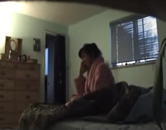 Bakıda gəlin ərinin görüşdüyü qadının evinə girdi: Hər şeyi kameraya çəkdi - VİDEO