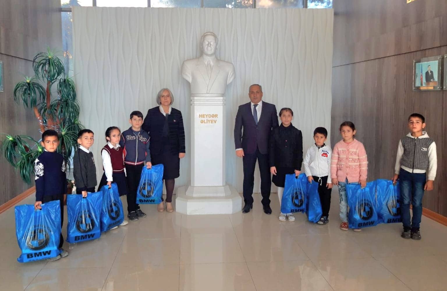 Deputat Yeni Azərbaycan Partiyasının təsis edilməsinin 30 illiyi ilə bağlı aksiyalara start verdi