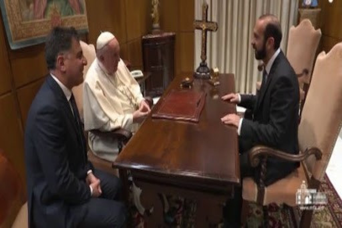 Roma Papası Ararat Mirzoyanı qəbul edib