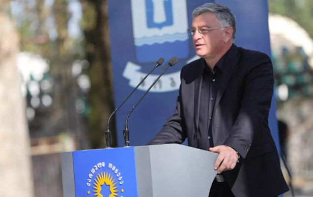 Gürcü deputat evində ölü tapıldı