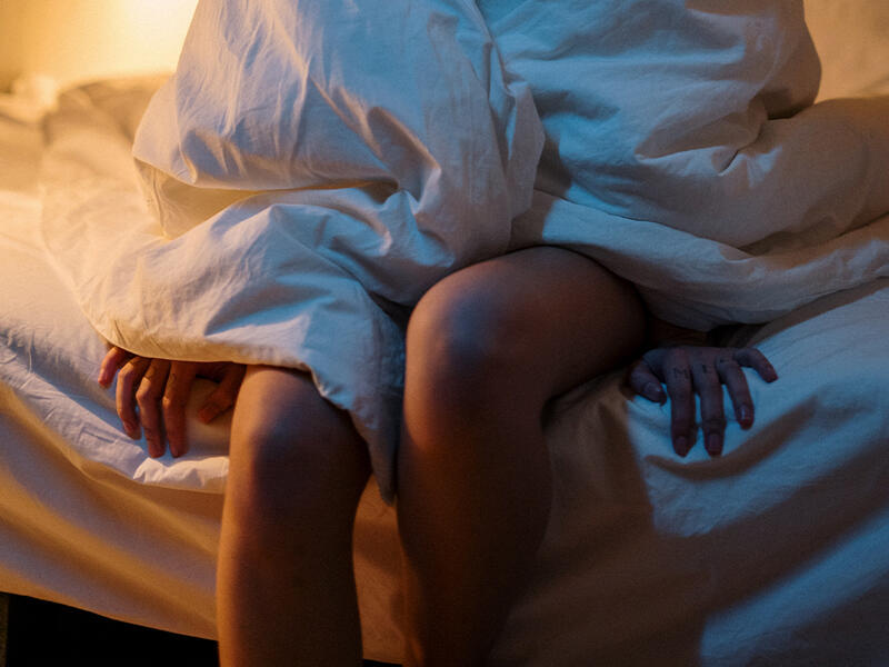 İşdən evə tez qayıdan qadın dəhşətə gəldi - Bacısının qonaq gəldiyini düşünürdü...