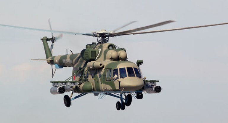 Ukraynada Rusiyanın Mi-8 helikopteri vuruldu - VİDEO