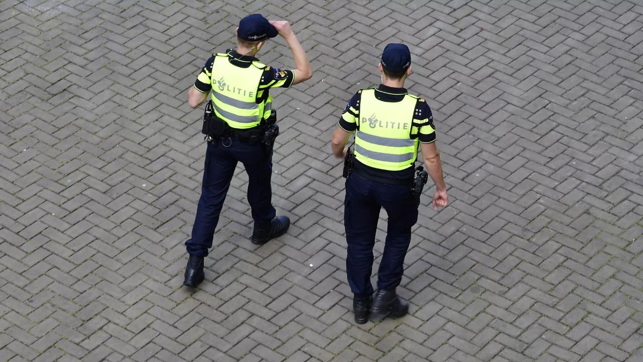 Hollandiyada polisə hücum edən 12 PKK tərəfdarı saxlanılıb