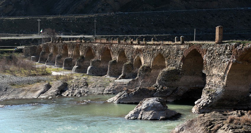 Azad edilən ərazilərdə işləyən mütəxəssislər yüksək maaş alacaqlar