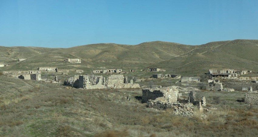 Azad edilmiş ərazilərində işləyən mütəxəssislərə birdəfəlik müavinət veriləcək
