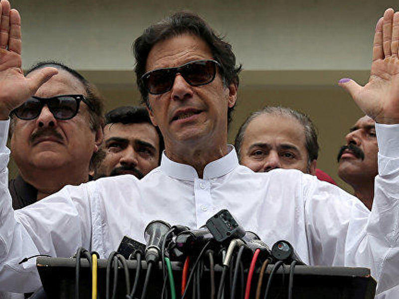 İmran Xana qarşı sui-qəsd cəhdi: Ayağından yaralandı