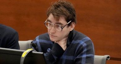 ABŞ-da 17 nəfəri qətlə yetirən məktəbə hücum edən Kruz ömürlük həbs cəzasına məhkum edilib