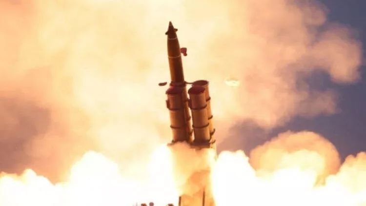 Şimali Koreyadan Cənubi Koreyanın dəniz sərhədinə qədər 80 top atışı edilib