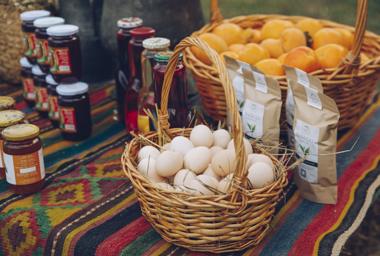 “Şəhərdən Kəndə” layihəsi çərçivəsində Zaqatalada fermer təsərrüfatına dəstək göstərilib