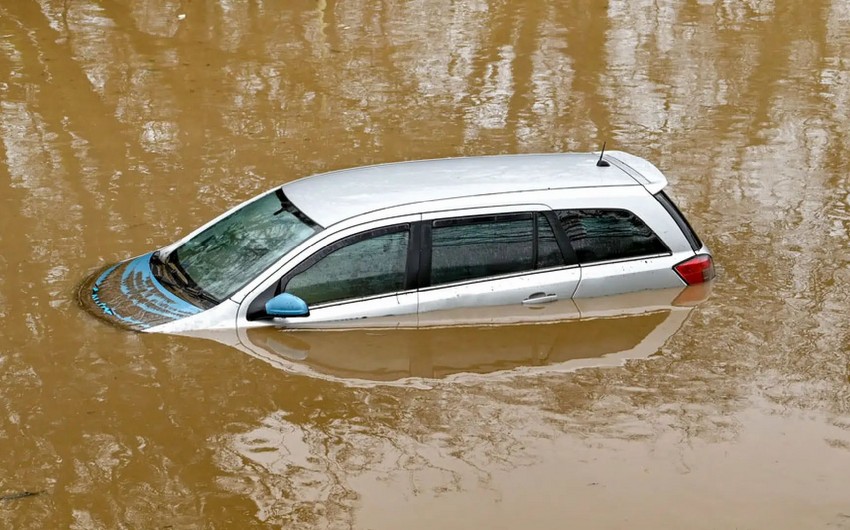 В Евлахе невеста погибла в ДТП по пути в салон красоты