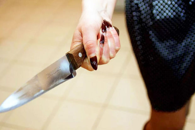 Bakıda azyaşlını bıçaqla hədələyən qadın saxlanıldı