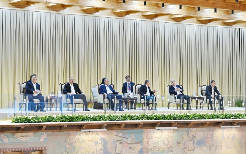 Səmərqənddəki “Əbədi şəhər” kompleksində Türk Dövlətləri Təşkilatına üzv ölkələrin folklor ifalarının təqdimatı olub