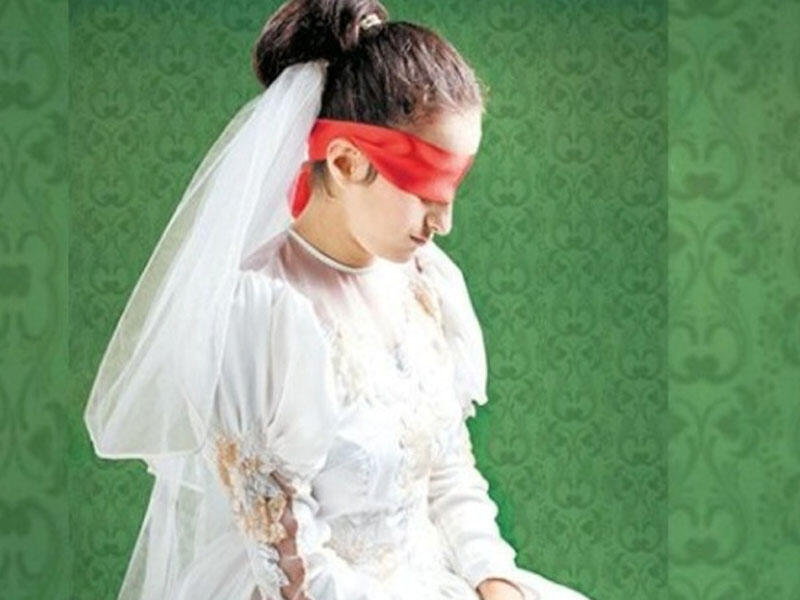 Şəmkirdə 14 yaşlı qız əmisi oğluna ƏRƏ VERİLİR