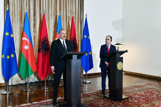 Azərbaycan və Albaniya prezidentləri mətbuata bəyanatlarla çıxış ediblər - FOTO